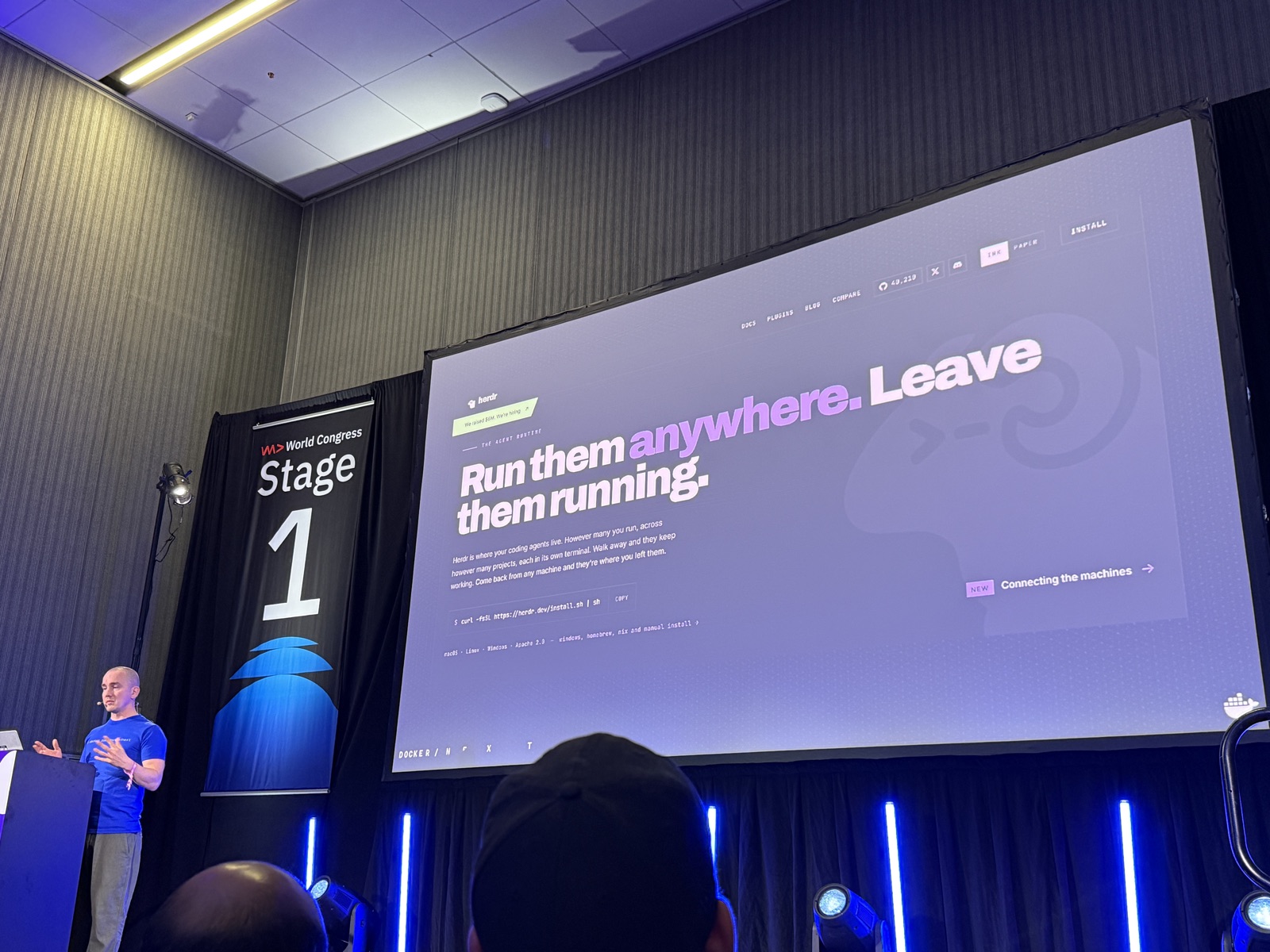 Trang chủ herdr: Run them anywhere. Leave them running.